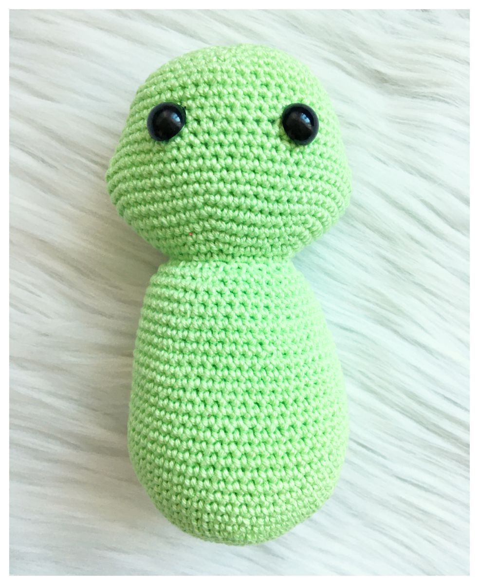 Blog-Inhaltsbild für 'Krokodino Konrad, kostenlose Häkelanleitung'